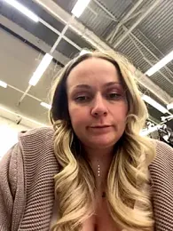 Bondgirl_013 stripchat stream image