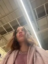 DollyTall stripchat stream image