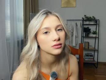glossybabe_ chaturbate stream image, 24.12.2025 07:40