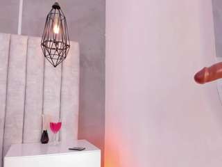 my-friends-mom camsoda stream image