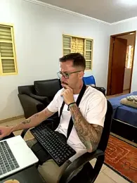 Lucasjandre stripchat stream image