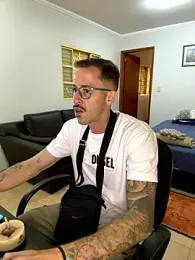 Lucasjandre stripchat stream image