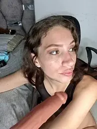 aurelialux stripchat stream image