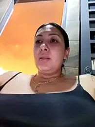 You-kitty2025 stripchat stream image