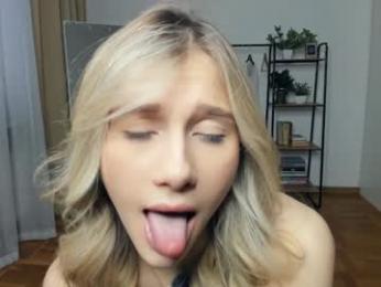 glossybabe_ chaturbate stream image, 18.01.2026 07:20