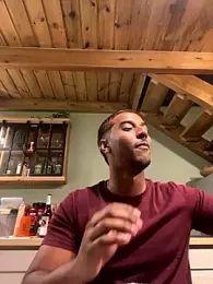 Axel_black10 stripchat stream image