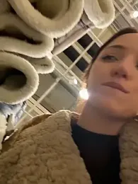 DollyTall stripchat stream image