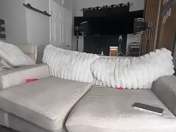 meggsworld stripchat stream image