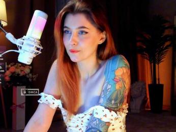 HoneyCherry bongacams stream image