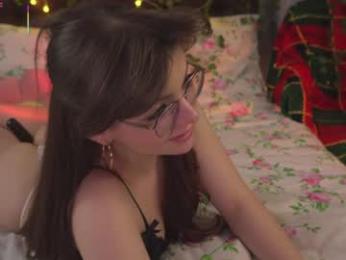 little_poetry chaturbate stream image