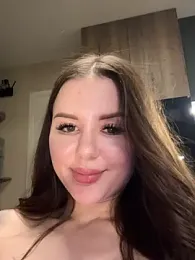 Alina_Vibe_Me stripchat stream image