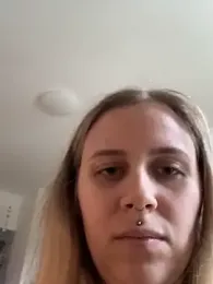 lunawolf21 stripchat stream image