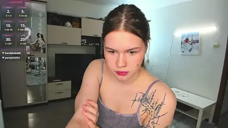 HeatherNextDoor stripchat stream image