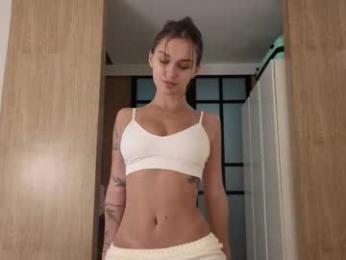 tootightwithbra chaturbate stream image