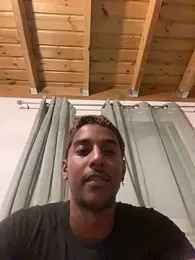 Axel_black10 stripchat stream image