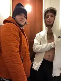 desiredude9 stripchat stream image