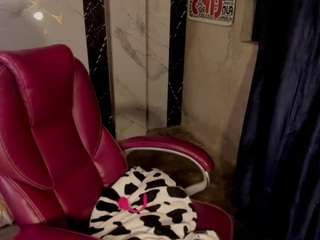 sexy-tatty-ts camsoda stream image