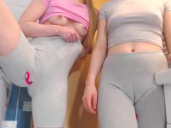 llovers4u2 chaturbate stream image