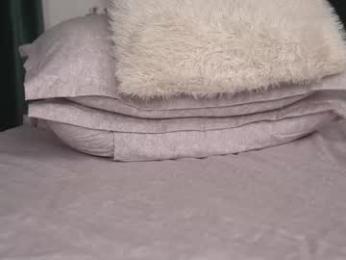 alyonaqueen_ chaturbate stream image