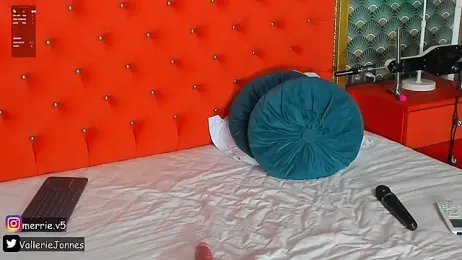 VallerieJones stripchat stream image