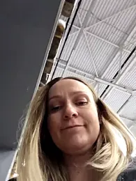 Bondgirl_013 stripchat stream image