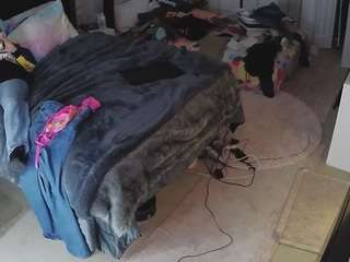 voyeurcam-house-charleys-room camsoda stream image