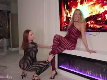 mia_cloudy chaturbate stream image