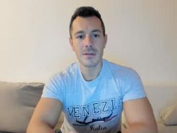 roberto4ever chaturbate stream image, 28.02.2026 04:40