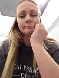 Bondgirl_013 stripchat stream image