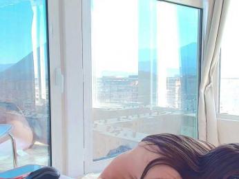 EmilyxJames bongacams stream image