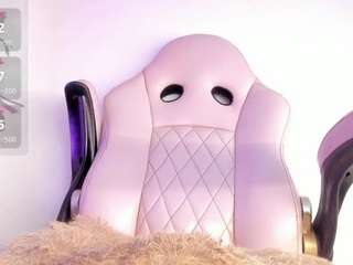 mia-royal camsoda stream image