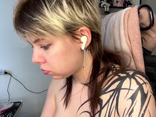 Odelyna Curless flirt4free stream image, 18.03.2026 07:00