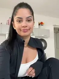 _adelle stripchat stream image