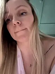 Bondgirl_013 stripchat stream image