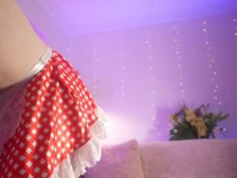 littlee33 chaturbate stream image, 23.03.2026 21:10