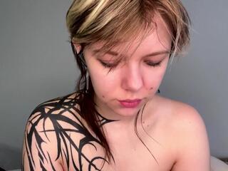 Odelyna Curless flirt4free stream image, 17.04.2026 07:00