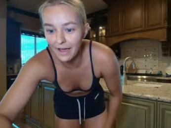 chloexbabe chaturbate stream image, 26.08.2026 23:40