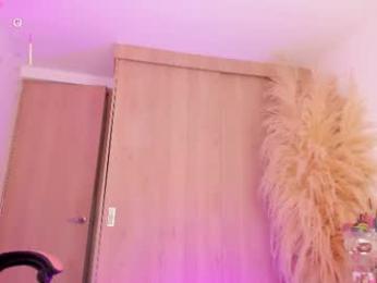 mia_yourmommy chaturbate stream image, 04.10.2026 10:40