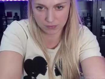 siswet19 chaturbate stream image, 10.10.2026 13:30