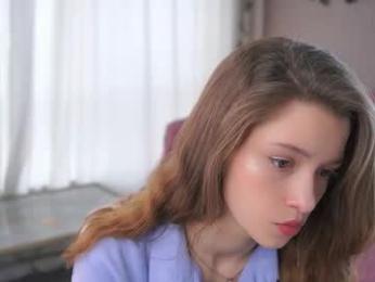 little_poetry chaturbate stream image