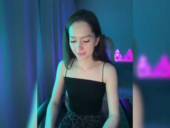 whiteTEA bongacams stream image