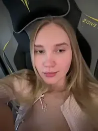 MariaTull stripchat stream image