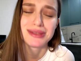 tootightwithbra chaturbate stream image