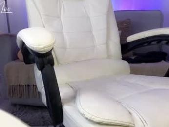 jully_lov chaturbate stream image