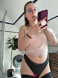 Izzy_Inked stripchat stream image