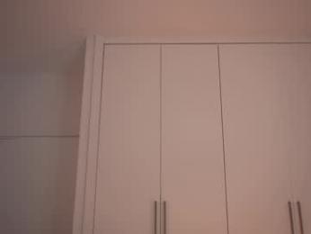 kriss0leoo chaturbate stream image