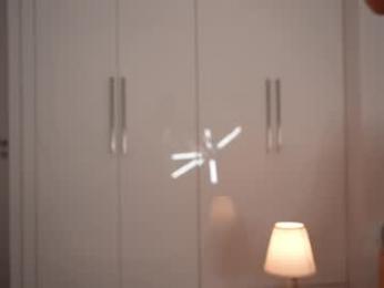 kriss0leoo chaturbate stream image