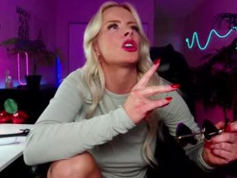 oliviaowens chaturbate stream image, 16.04.2025 04:00
