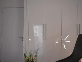 kriss0leoo chaturbate stream image