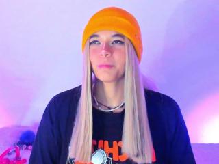 Scarlet Bridge flirt4free stream image